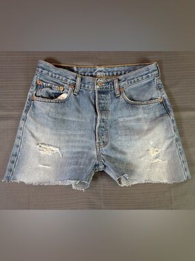 Vintage Levi’s 501 Cutoff Shorts W32 High Rise Distressed Light Wash Y2K Denim